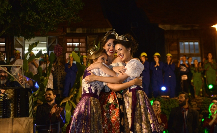 Emoção marca último desfile na alameda do Parque de Eventos  