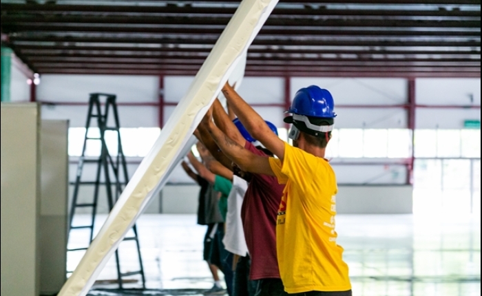 Montagem de estandes começa a dar forma à Festa da Uva 2019 nos Pavilhões  