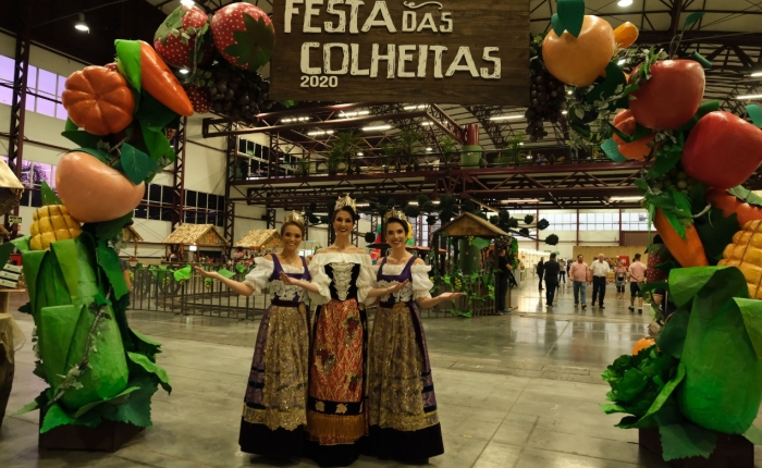 Festa das Colheitas encanta centenas de visitantes